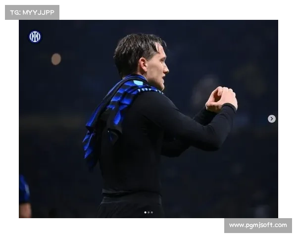 泽林斯基绝杀瞬间，国际米兰球迷狂欢庆祝